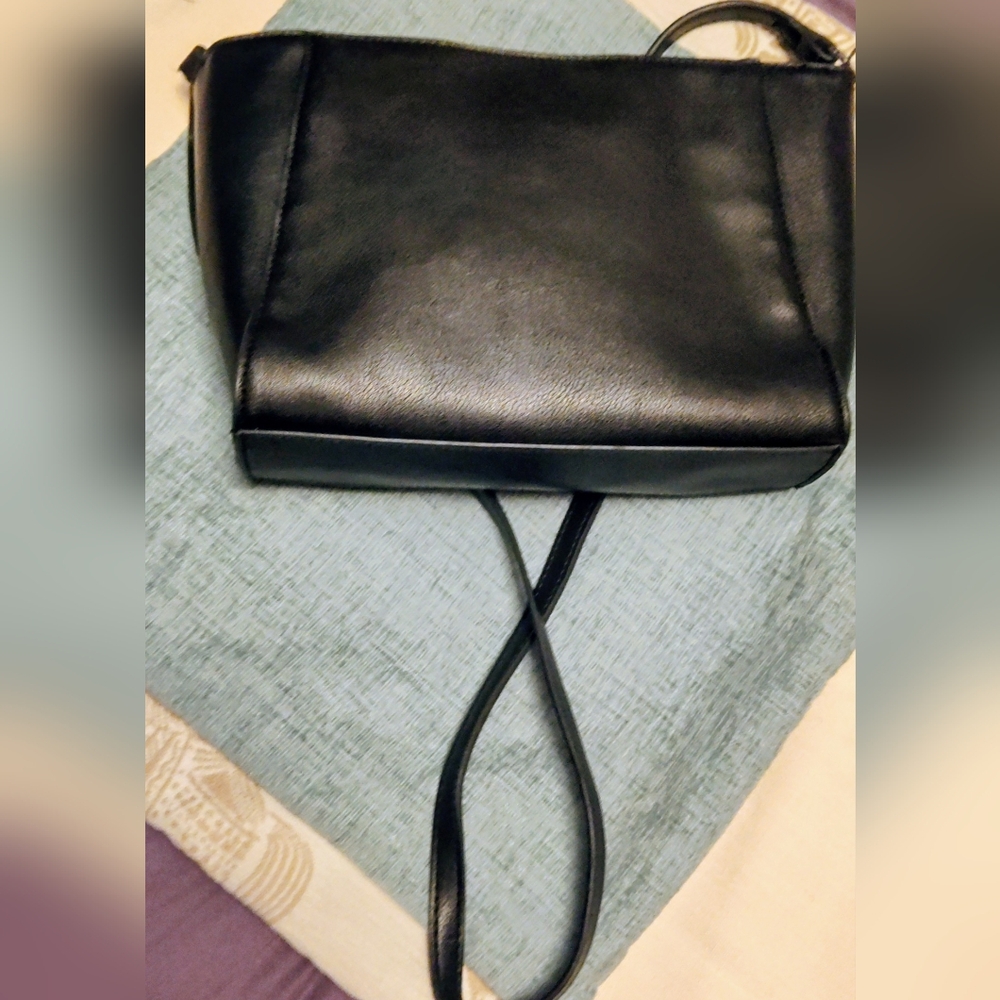 Nine West Black Shoulder Bag - Picture 8 of 8